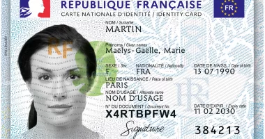 Carte_identité_électronique_française_(2021,_recto)